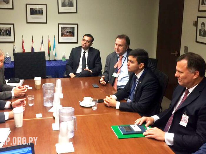 Ministro de Hacienda examinó proyectos con directivos del Citibank en los EE.UU.