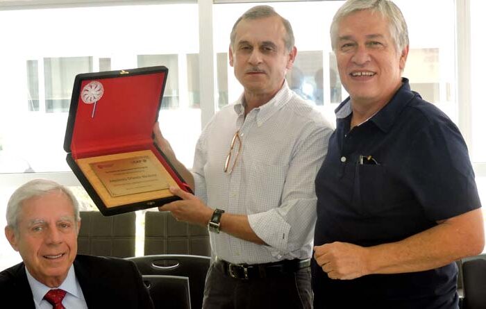 El arquitecto Orlando Machuca fue reconocido por la CAP