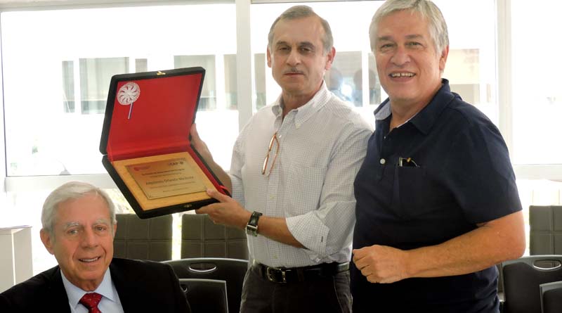 El arquitecto Orlando Machuca fue reconocido por la CAP