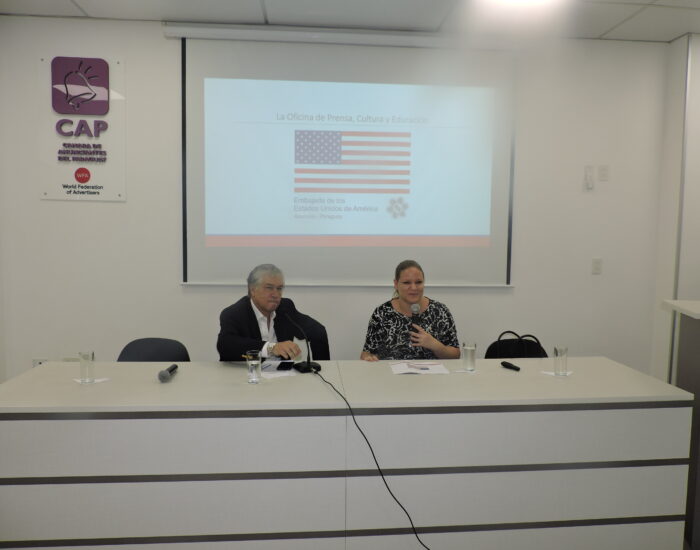 “Nos encantaría trabajar conjuntamente con el sector privado para poder ofrecer más oportunidades a todos los jóvenes paraguayos”