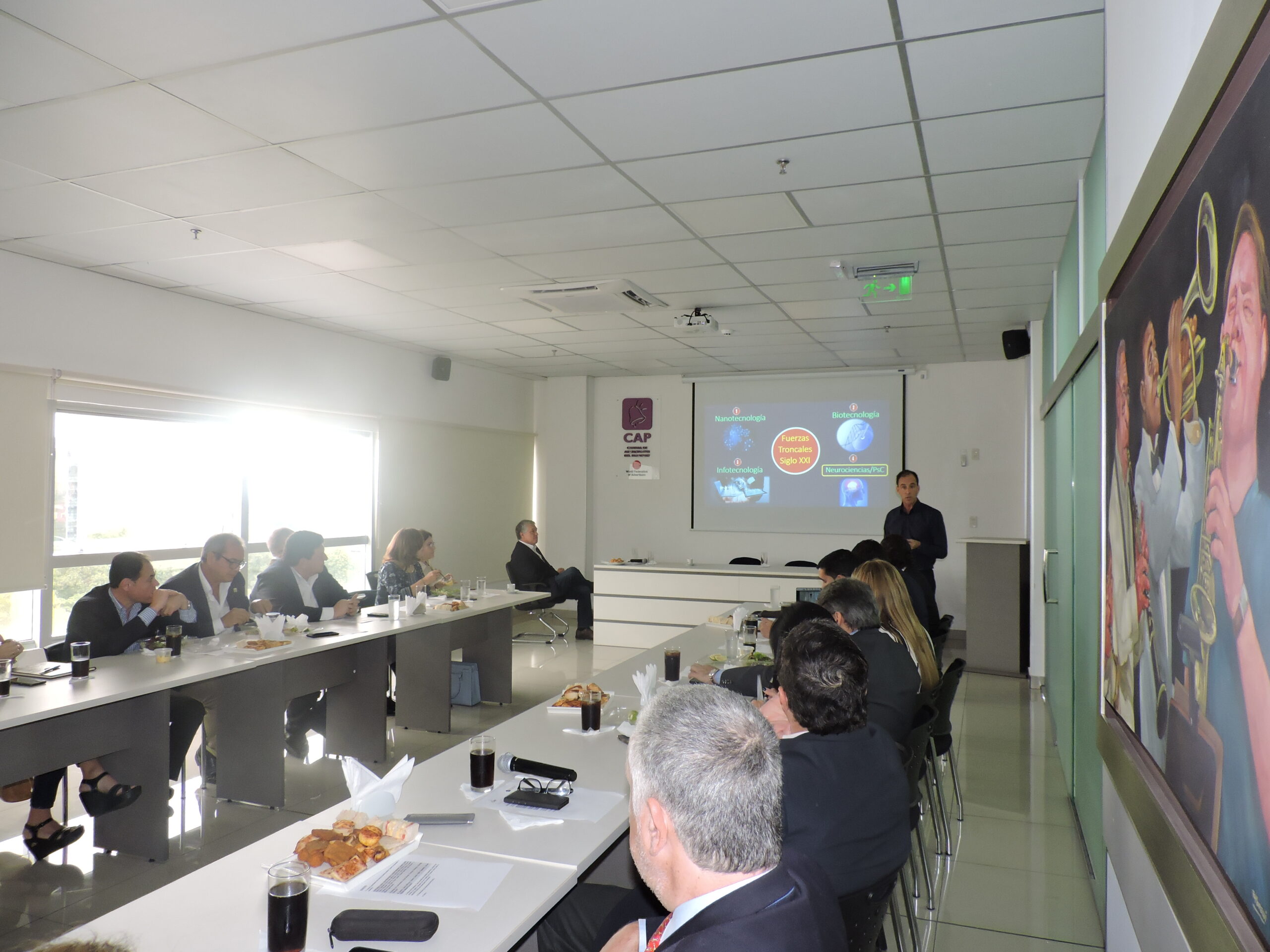 La CAP brindó charla del liderazgo al neuroliderazgo