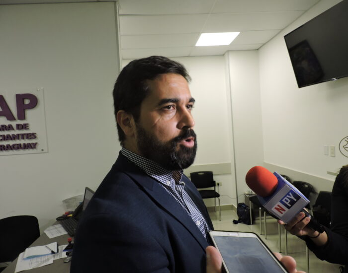 Anunciantes juntos por la educación