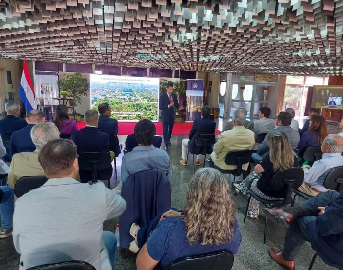 Presentación sobre economía, en el BCP