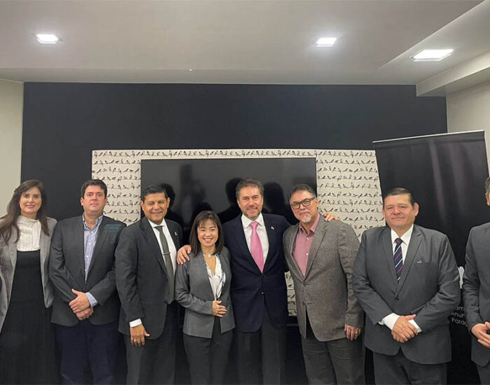 Reunión con el Ministro de Industria y Comercio destaca el apoyo a la cámara y promueve el crecimiento del sector