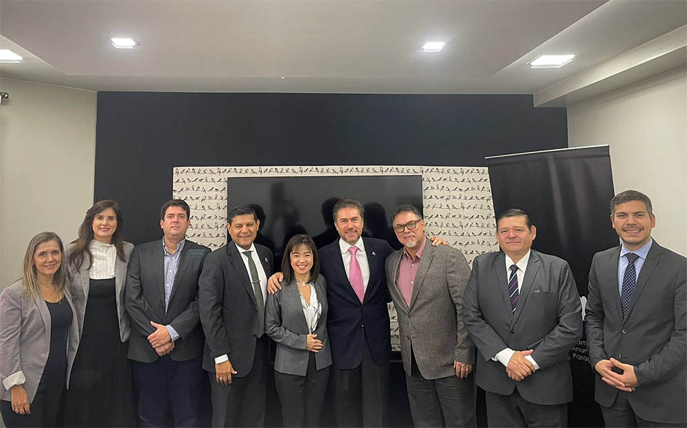 Reunión con el Ministro de Industria y Comercio destaca el apoyo a la cámara y promueve el crecimiento del sector
